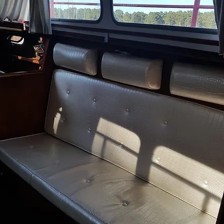 Sventeslaive Botel
